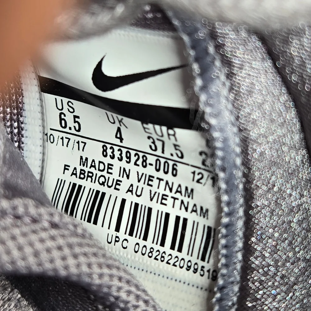 Nike Women Roshe One Premium Gunsmoke Grey Platinum Sneakers 833928-006 Sz 6.5